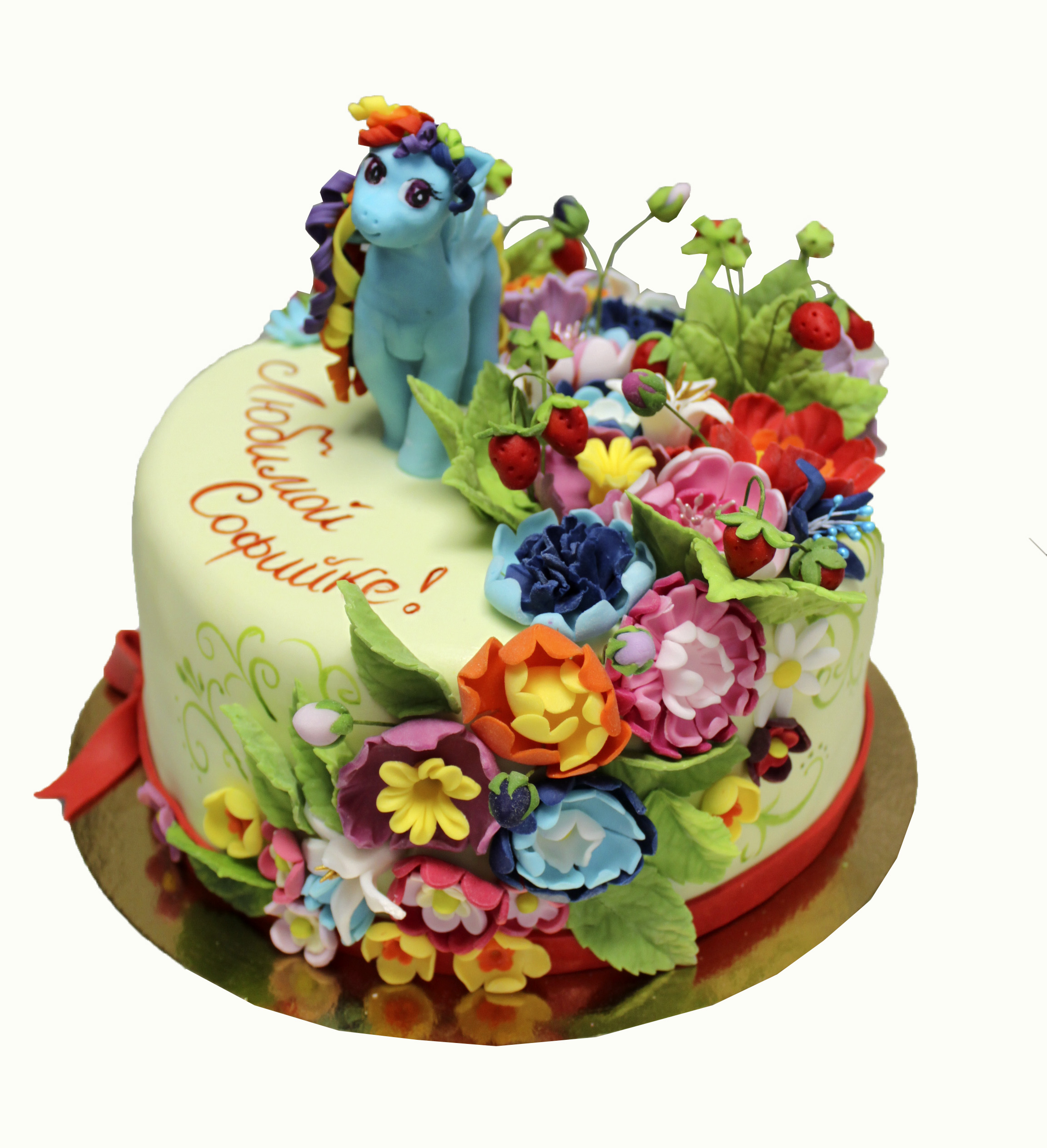 Торт с цветочной гирляндой